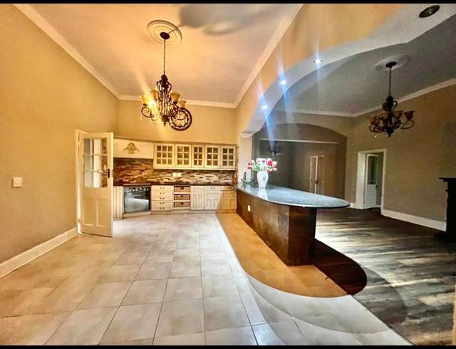 5 BEDROOM PROPERTY TO RENT IN CHASE VALLEY